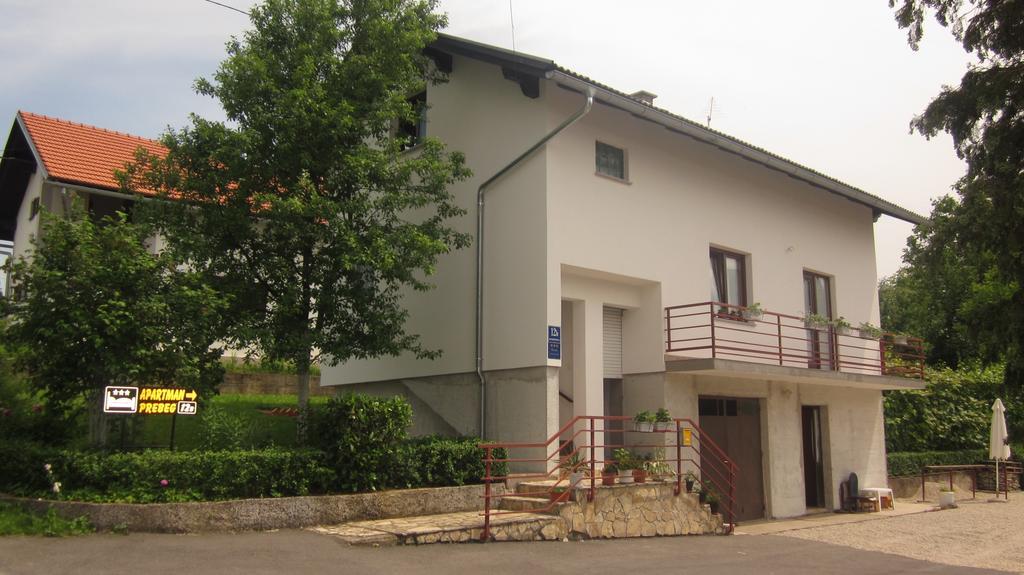 Apartmani Prebeg Rakovica Zewnętrze zdjęcie